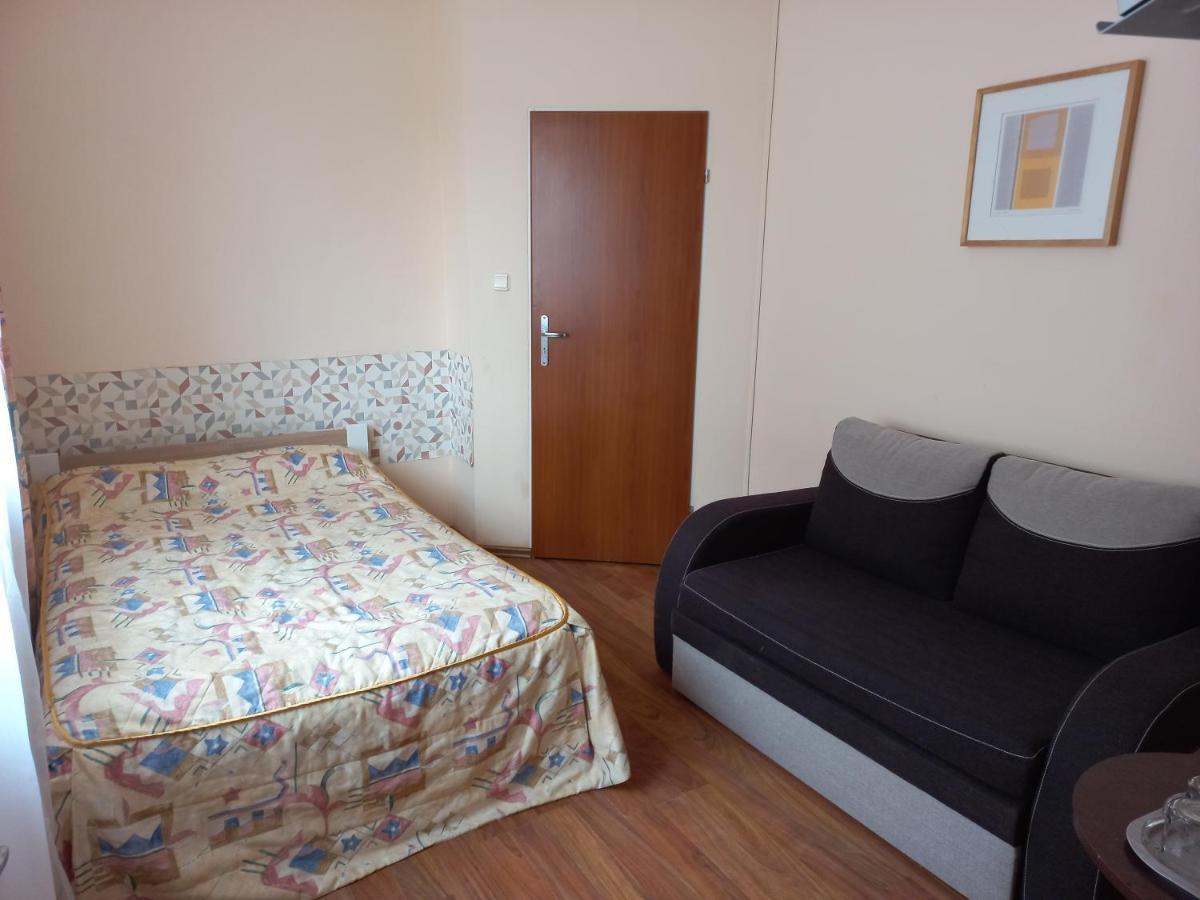 Pokoje Goscinne Bella Mielno (Koszalin) Exterior foto